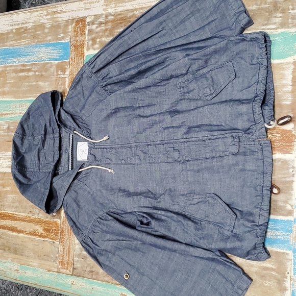 E Hyphen World Gallery Pleated Chambray Hooded 3/4 Sleeve Lightweight Jacket - Picture 3 of 12